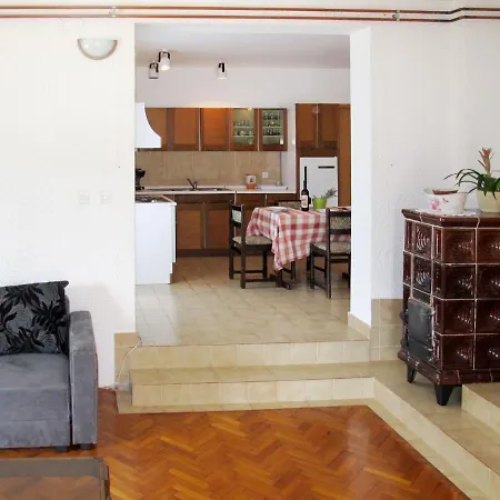 Apartment Ljerka - Prc207 By Interhome